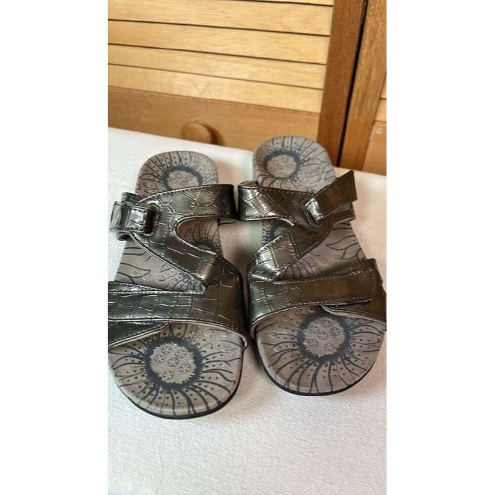 Vionic Lauren Silver Patent Sandal Size 7